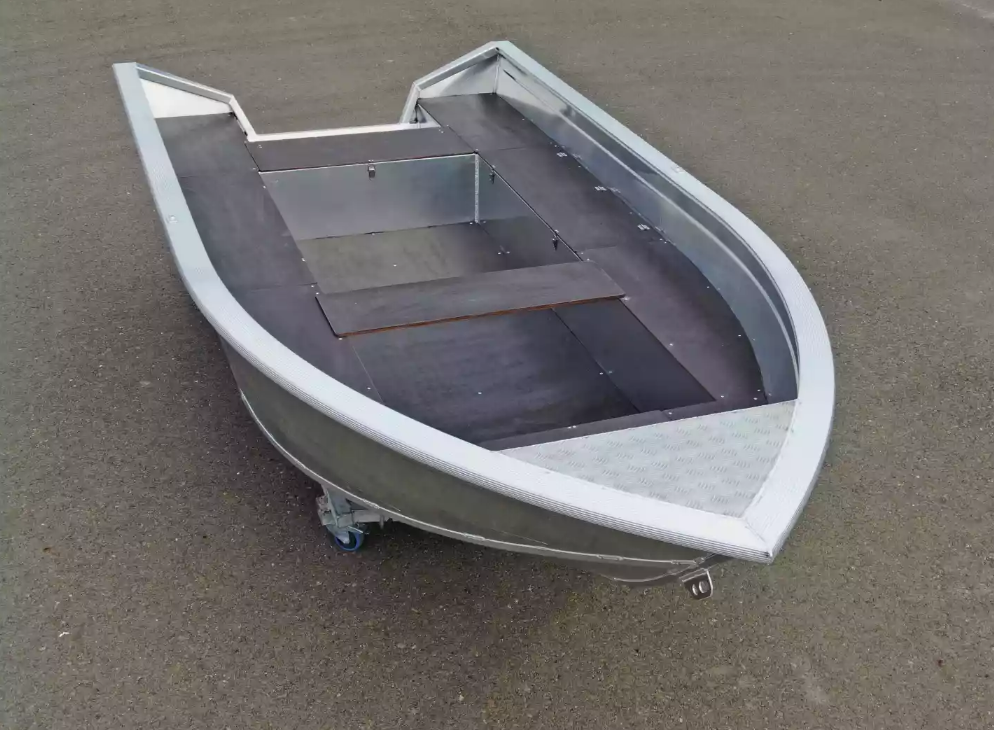 Алюминиевая лодка  Неман-420 в Волгодонске