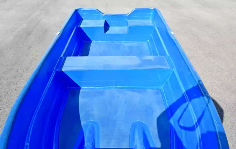 Стеклопластиковая лодка Neman-340 (тримаран) в Волгодонске