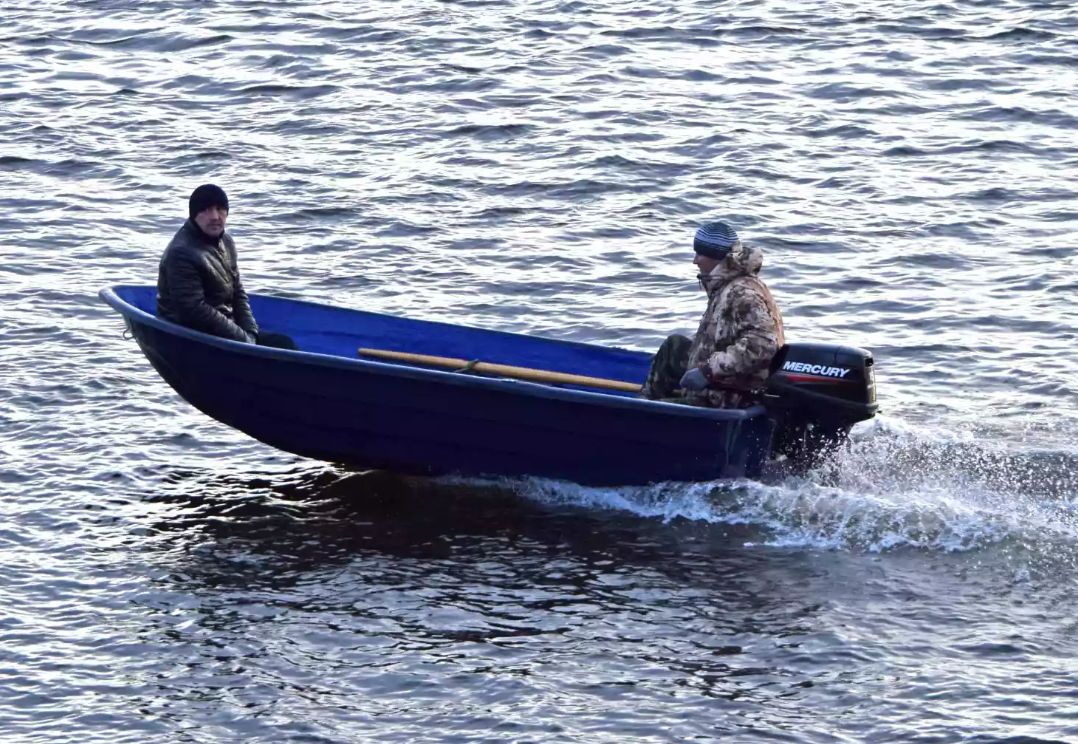 Стеклопластиковая лодка Neman-340 (тримаран) в Волгодонске