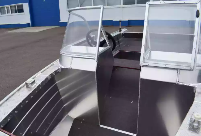 Алюминиевый катер Wyatboat-390 DCM Увеличенный борт в Волгодонске Алюминиевый катер Wyatboat-390 DCM Увеличенный борт в Волгодонске