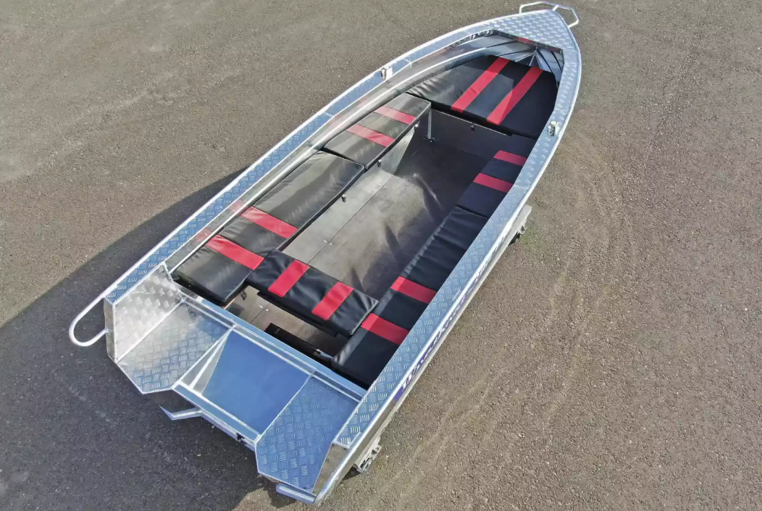 Алюминиевая лодка Wyatboat-390РМ увеличенный борт в Волгодонске