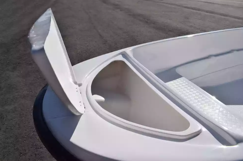 Стеклопластиковая лодка Пингвин (тримаран) в Волгодонске