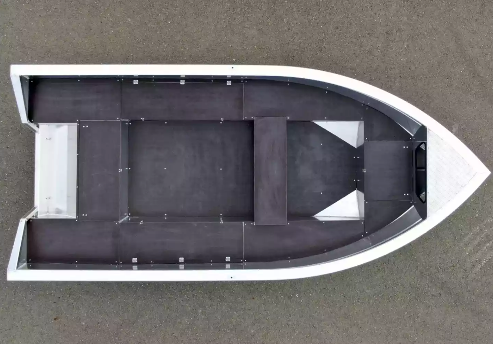 Алюминиевая лодка  Неман-420 в Волгодонске