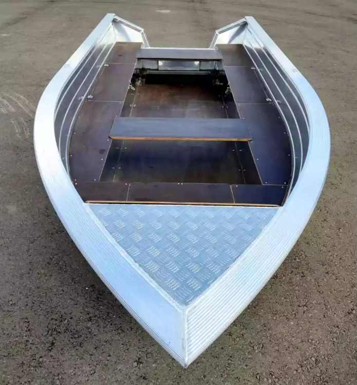 Алюминиевая лодка Неман-400 в Волгодонске