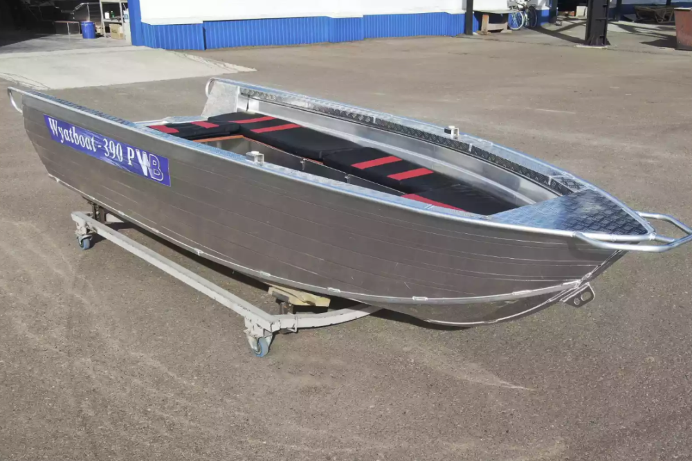 Алюминиевая лодка Wyatboat-390РМ увеличенный борт в Волгодонске