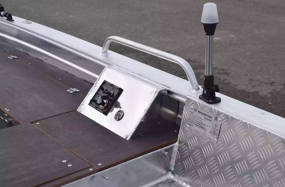 Алюминиевая лодка Wyatboat-390РМ в Волгодонске