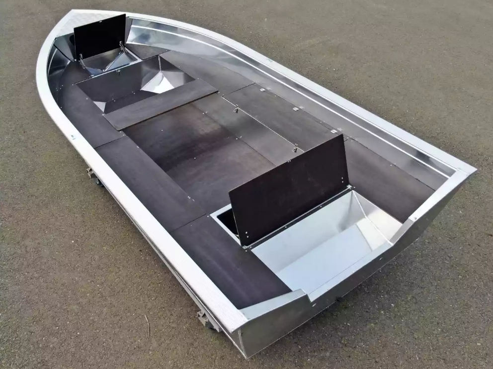 Алюминиевая лодка  Неман-420 в Волгодонске