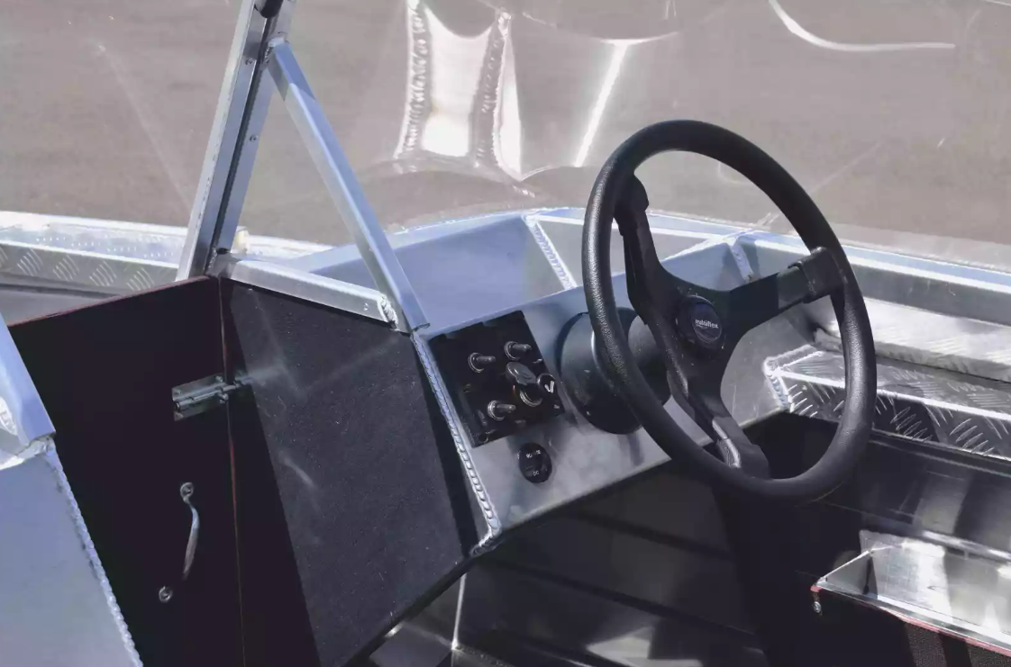 Алюминиевая лодка Wyatboat-390 DCM в Волгодонске