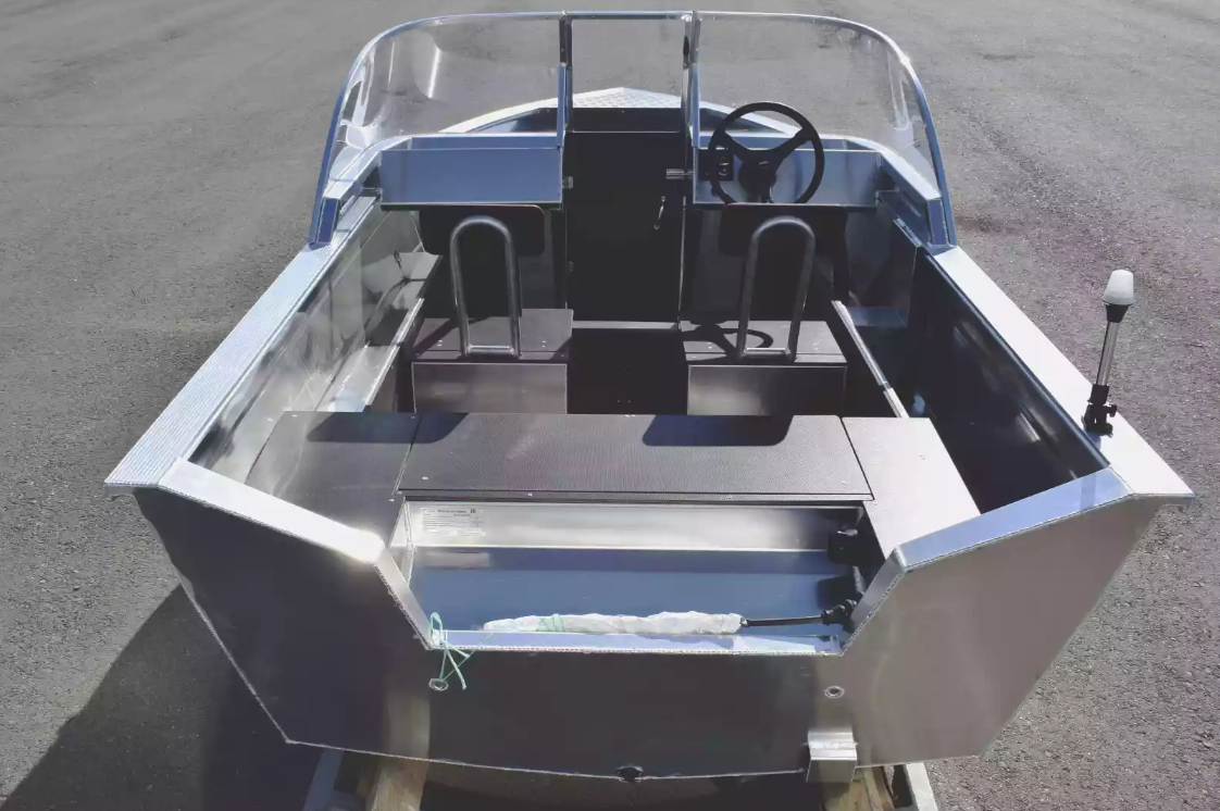 Алюминиевая лодка  Неман-400 DCM в Волгодонске