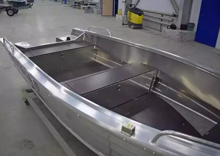 Алюминиевая лодка  Wyatboat-430 Р в Волгодонске