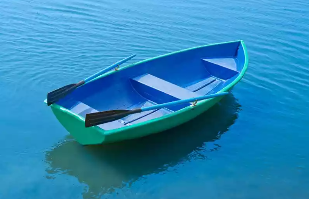 Стеклопластиковая лодка Дельфин в Волгодонске