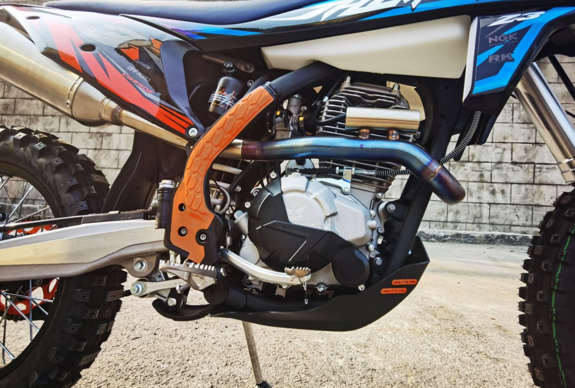 Мотоцикл JHLMOTO JHL Z3 CB250 (172FMM-3A) в Волгодонске