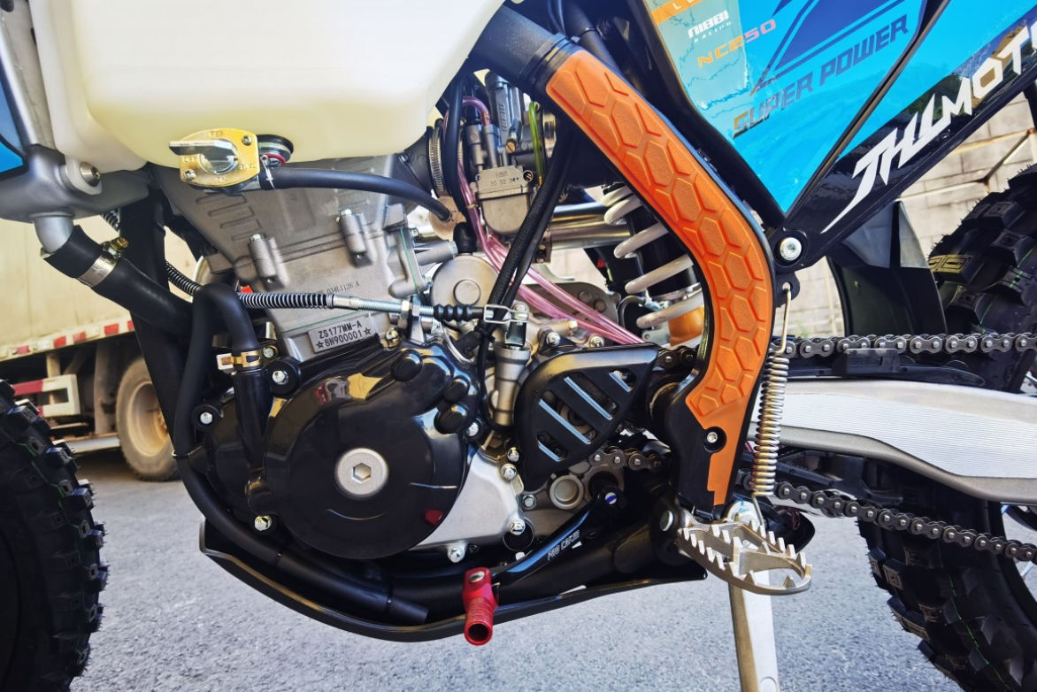 Мотоцикл JHLMOTO JHL Z7 NC250S (177MM-A) в Волгодонске