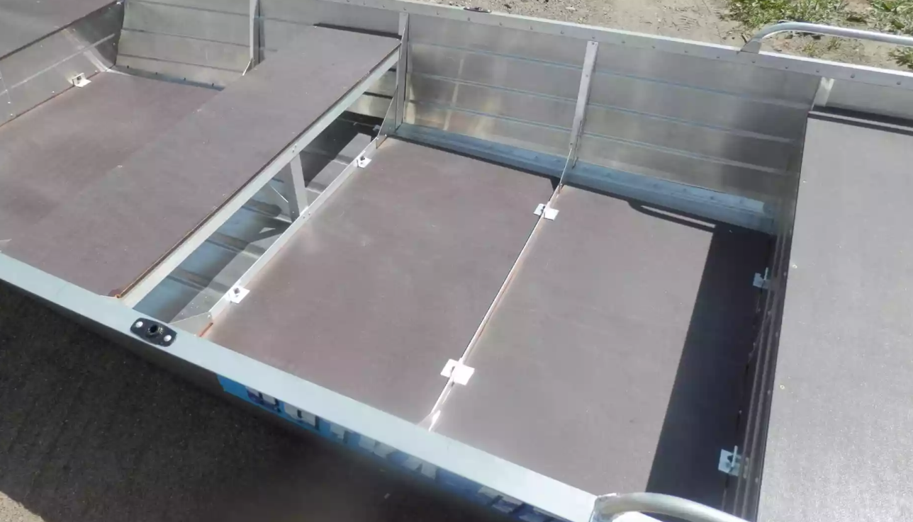 Алюминиевая лодка Вятка-Профи 32 в Волгодонске