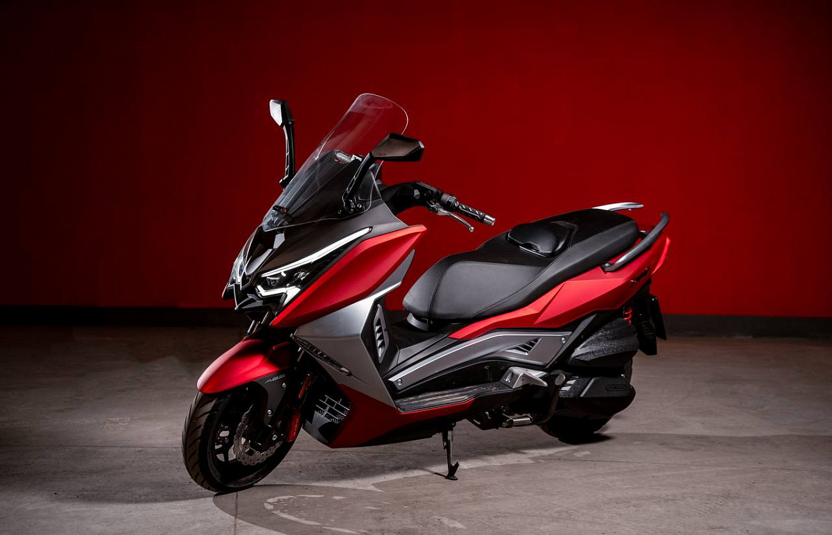 МАКСИСКУТЕР ARIIC 318 в Волгодонске