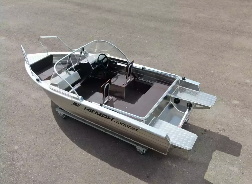 Алюминиевая лодка  Неман-400 DCM NEW в Волгодонске