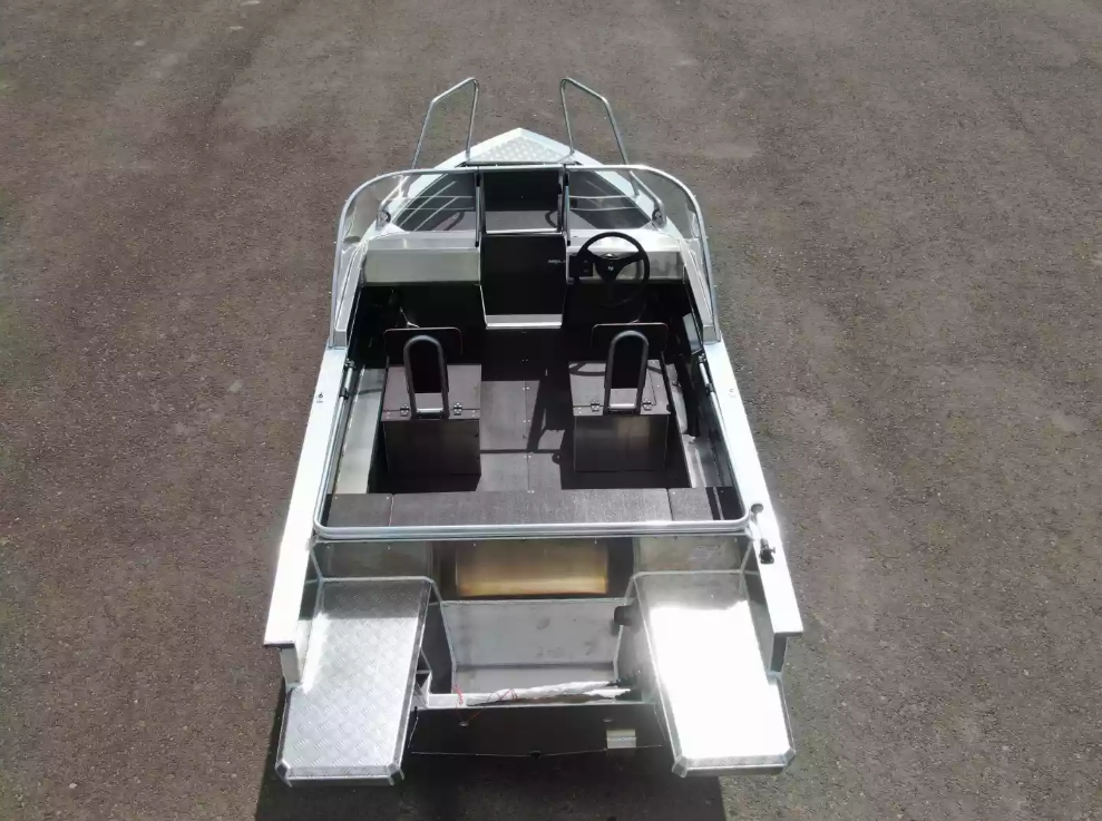 Алюминиевая лодка  Неман-400 DCM NEW в Волгодонске