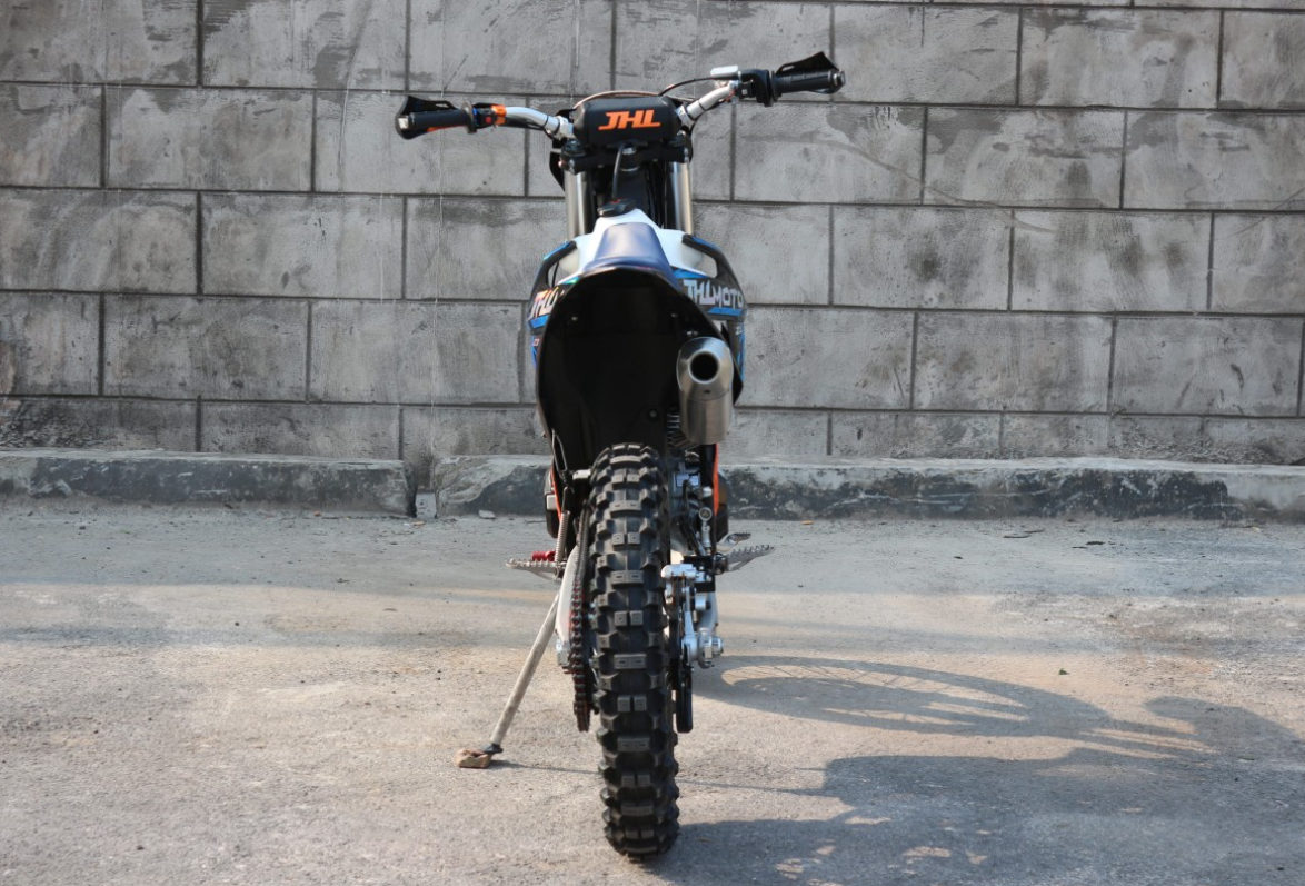 Мотоцикл JHLMOTO JHL Z3 CB250 (172FMM-3A) в Волгодонске