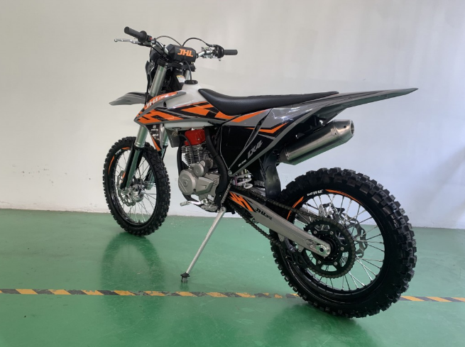 Мотоцикл JHLMOTO JHL LX4 CB300RL (175FMN) в Волгодонске