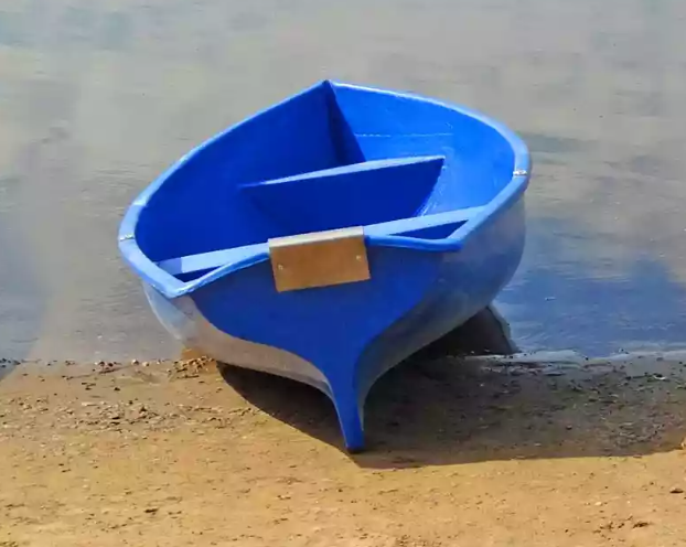 Стеклопластиковая лодка Омуль в Волгодонске