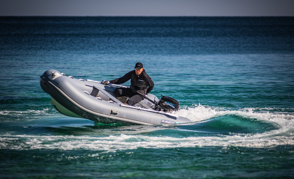 Лодка GLADIATOR RIB380AL в Волгодонске