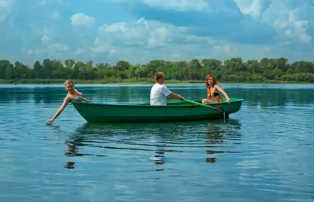 Стеклопластиковая Лодка Голавль в Волгодонске