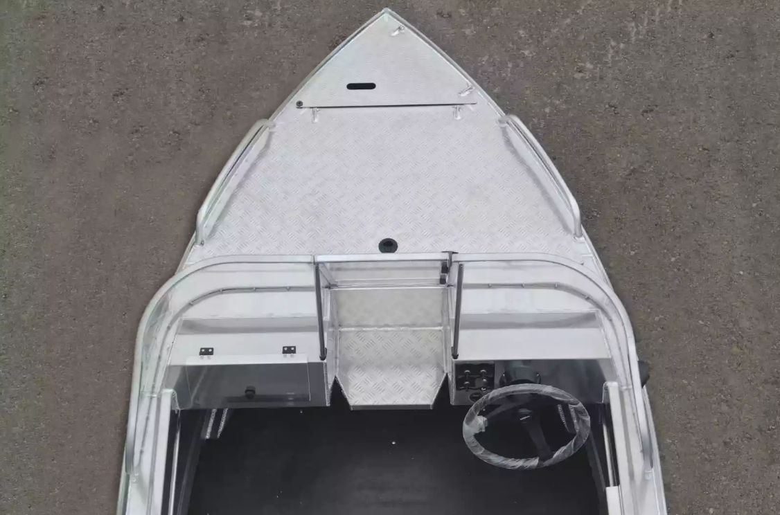 Алюминиевая лодка  Neman-400 PRO в Волгодонске