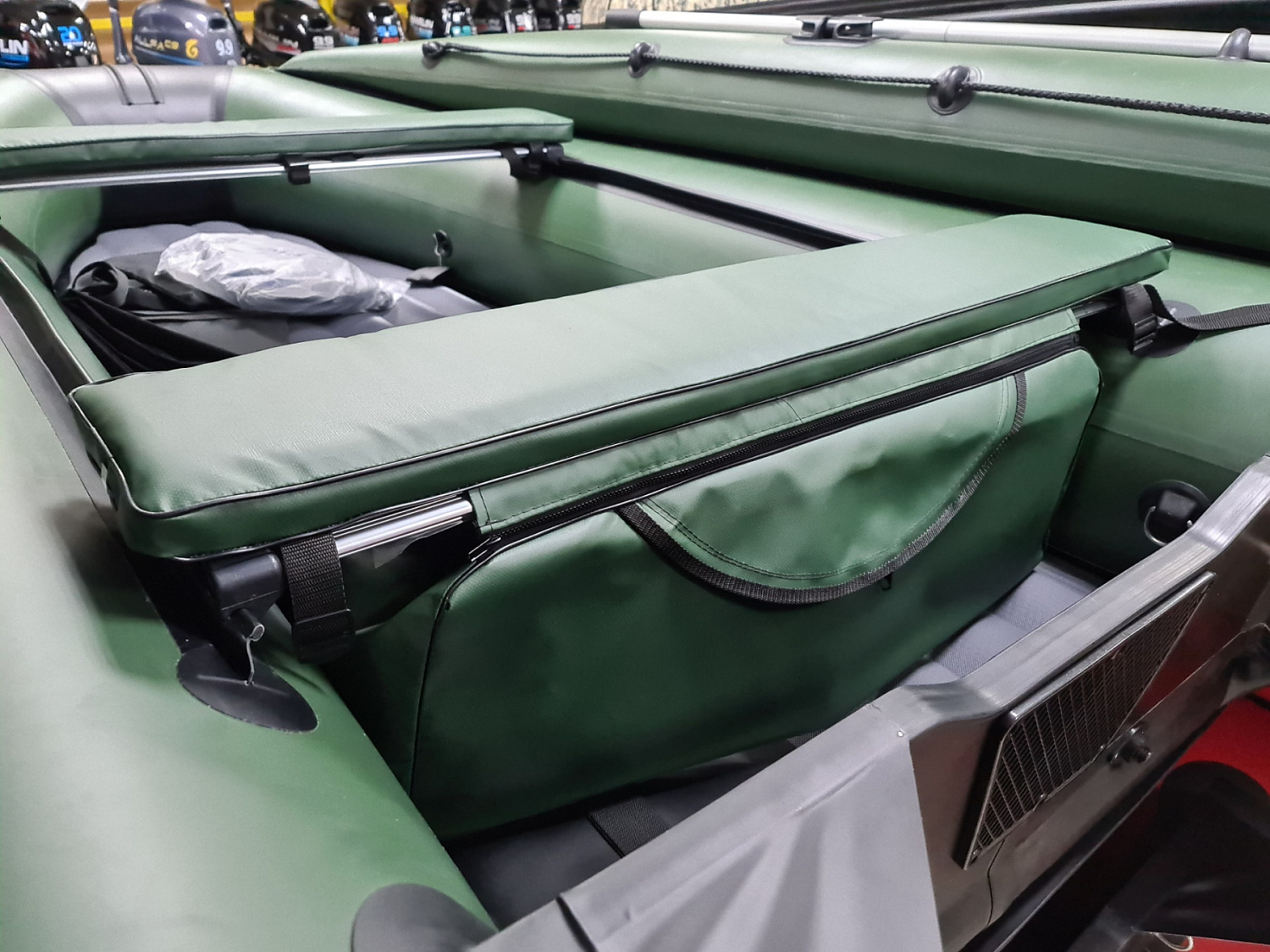 КОМПЛЕКТ МЯГКИХ НАКЛАДОК С СУМКОЙ ДЛЯ ЛОДОК 90Х20 ЗЕЛЕНЫЙ в Волгодонске