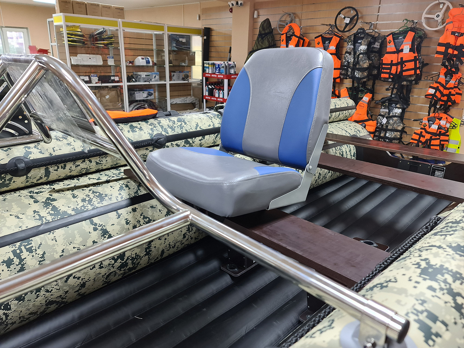 КРЕСЛО МЯГКОЕ РАСКЛАДНОЕ С ПОВОРОТНЫМ МЕХАНИЗМОМ ДЛЯ ЛОДОК в Волгодонске