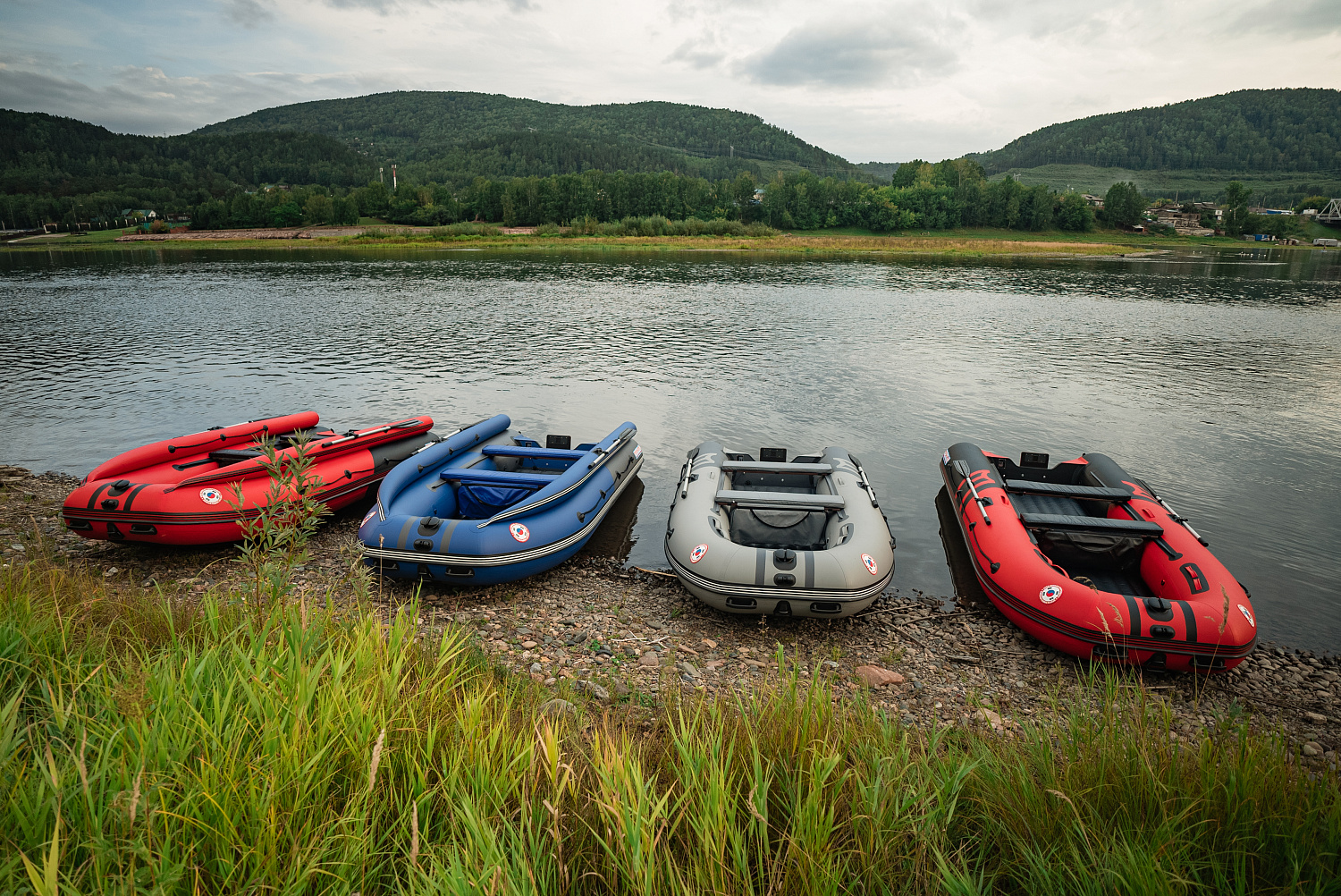 Лодка MISHIMO RIVER FJET PRO 430  под водомет в Волгодонске