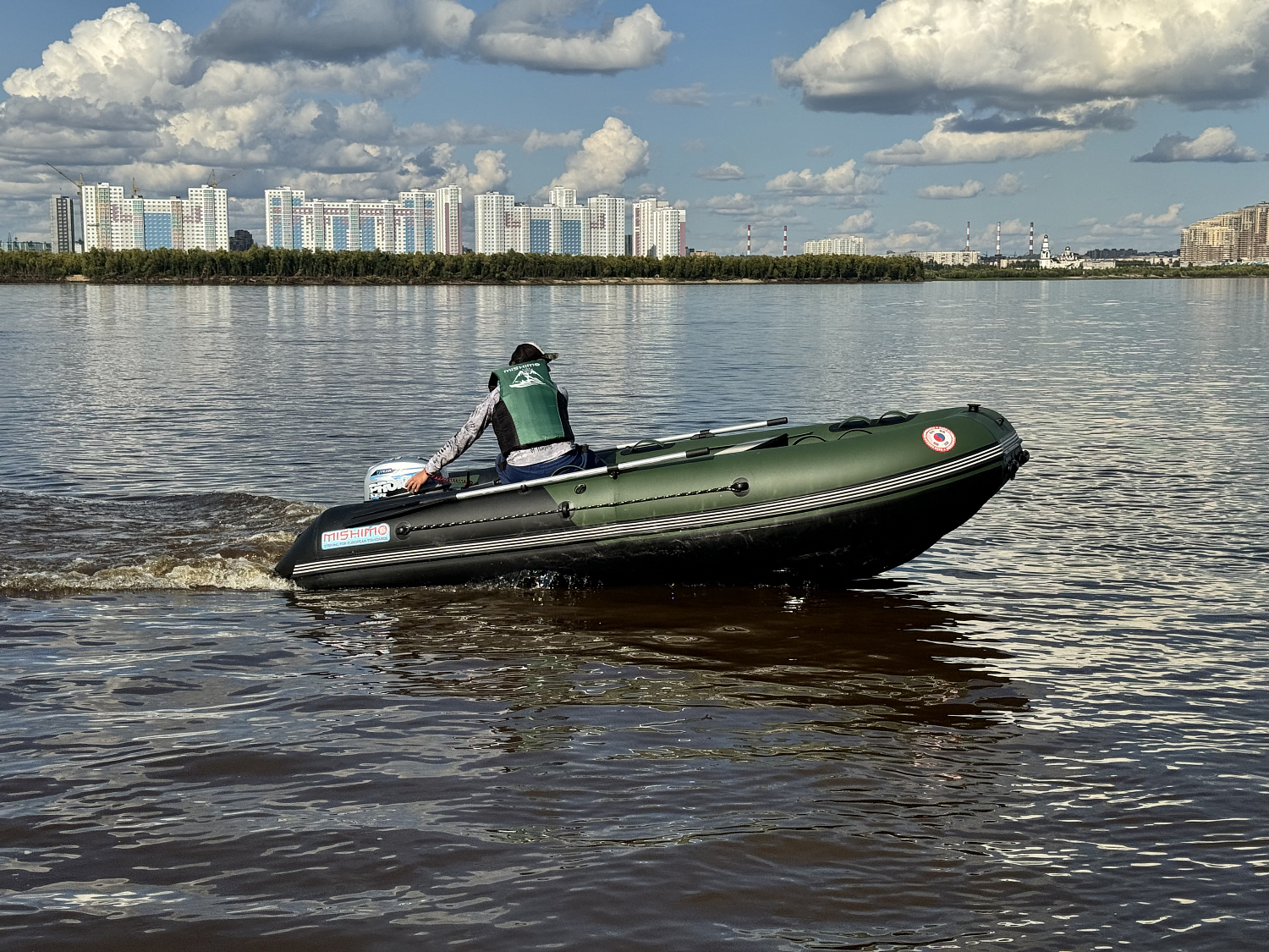 Лодка MISHIMO BIG FLOOR 400 в Волгодонске